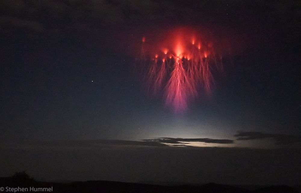 A huge Jellyfish Sprite over Texas